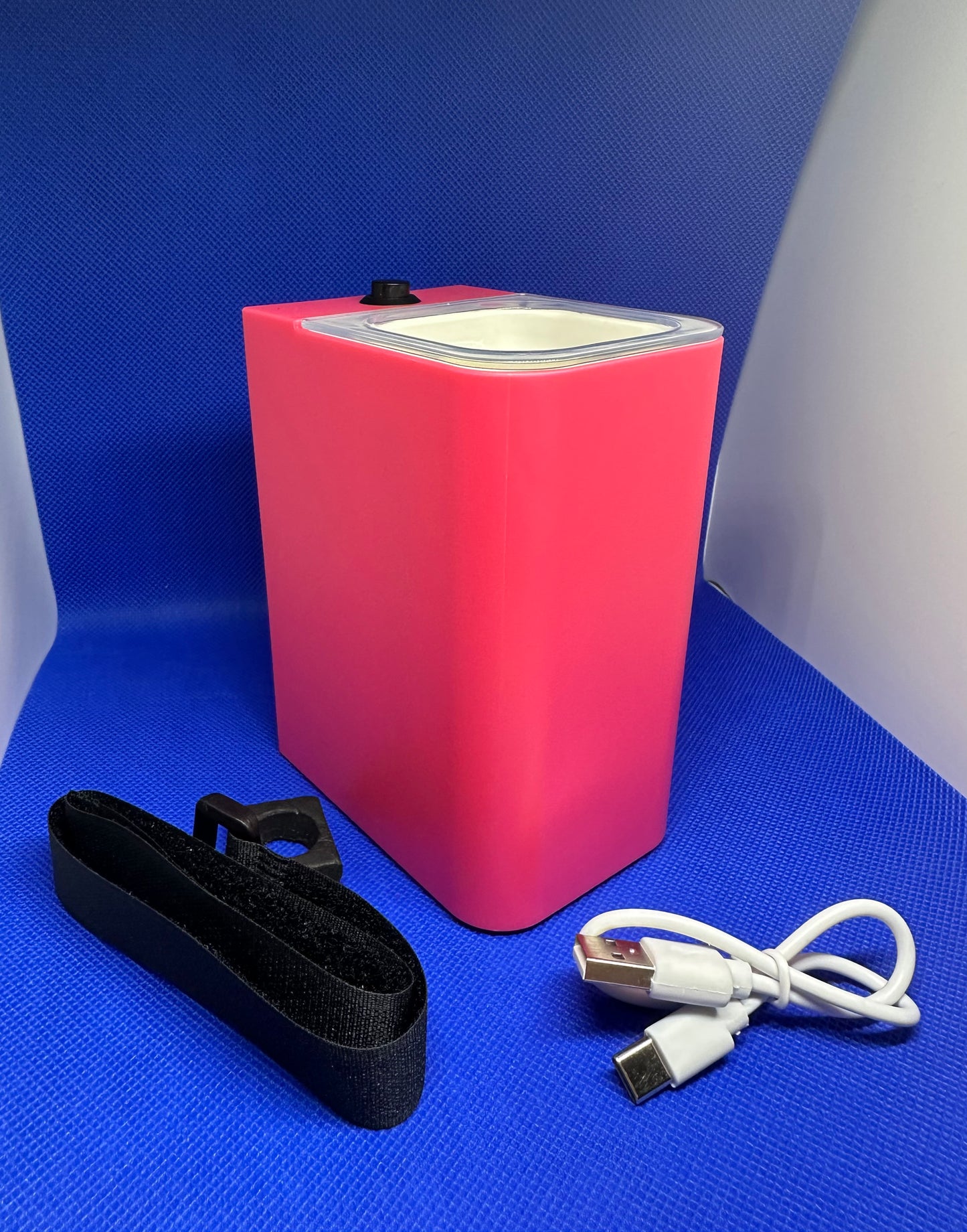 A. ÚLTIMAS UNIDADES. Caja Linterna UV para cargar boyas, plomos y señuelos